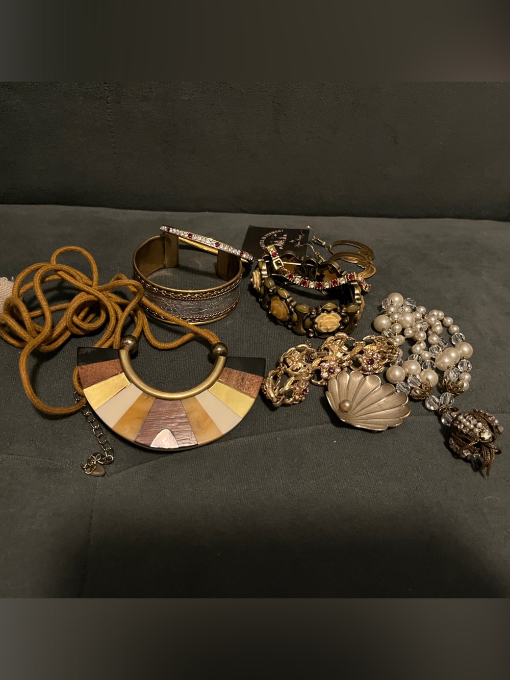 Gold Tone Jewelry Lot - Necklace, bracelets, earrings, and brooch